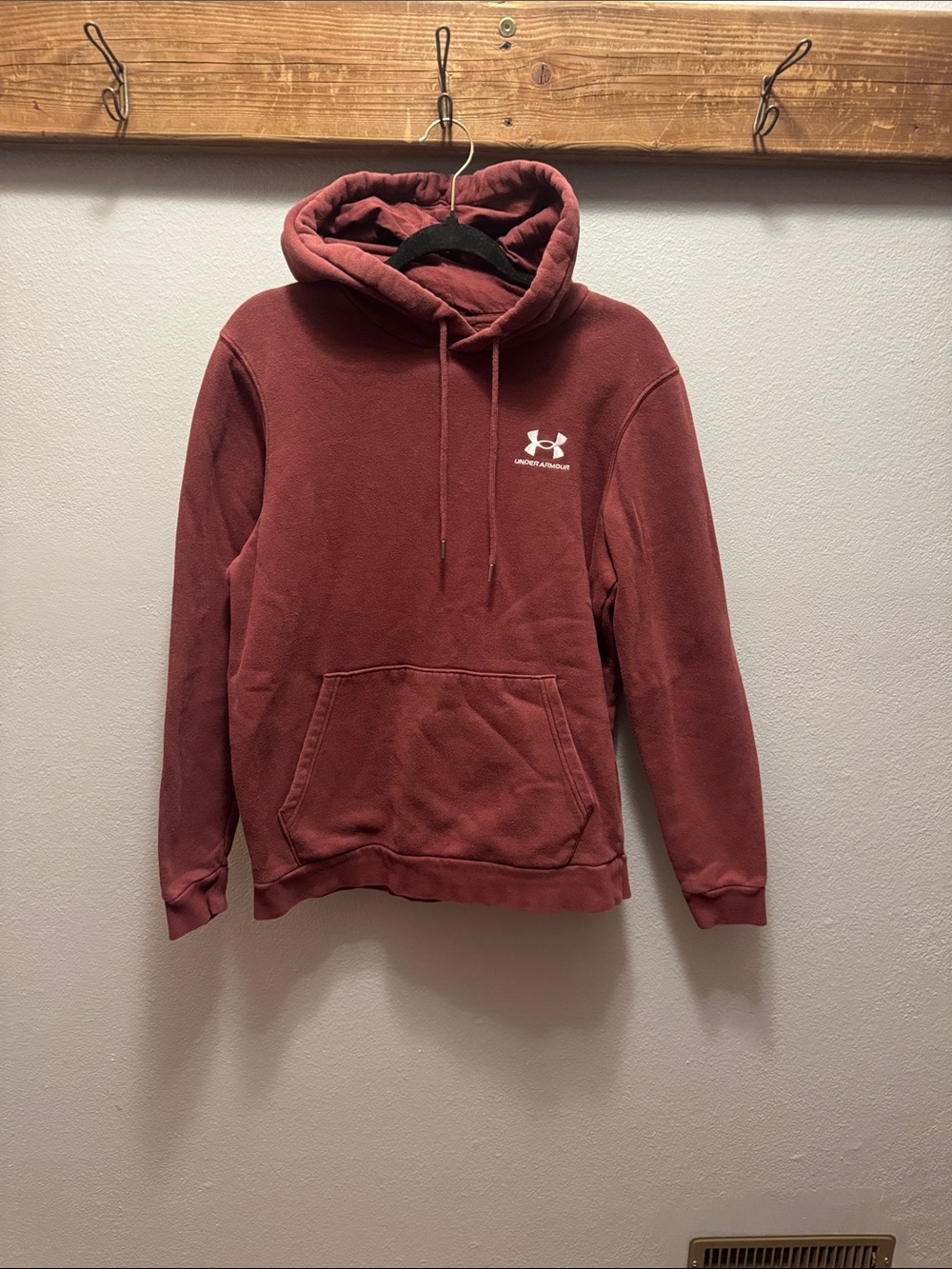 Under Armour Men's Dusty Red Pullover Hoodie
